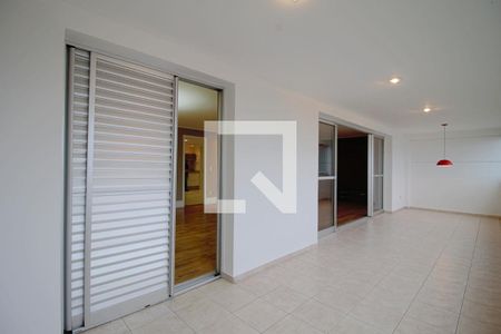 Apartamento para alugar com 3 quartos, 172m² em Jardim Londrina, São Paulo