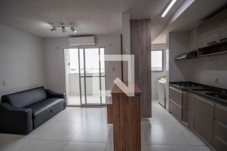 Sala de apartamento para alugar com 2 quartos, 60m² em Jardim Ipê, Goiânia