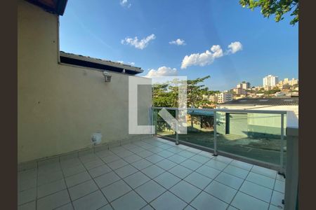 Casa à venda com 3 quartos, 201m² em Salgado Filho, Belo Horizonte