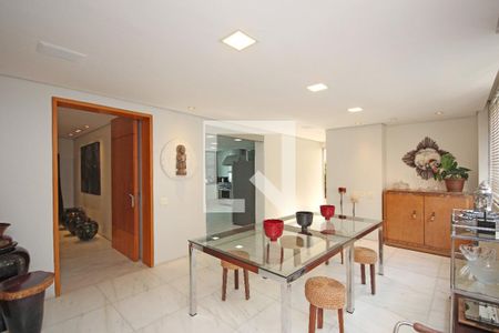 Apartamento à venda com 4 quartos, 535m² em Funcionários, Belo Horizonte