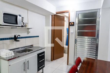 Cozinha de apartamento para alugar com 1 quarto, 26m² em Vila Guarani (z Sul), São Paulo