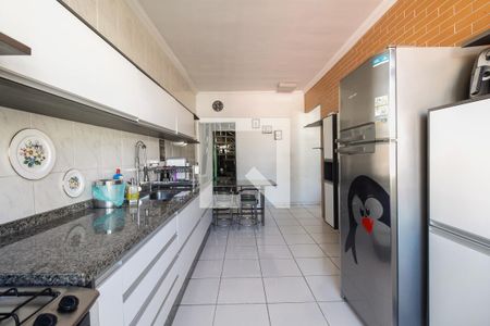 Casa para alugar com 520m², 4 quartos e 5 vagas Casa para alugar com 520m², 4 quartos e 5 vagasCozinha