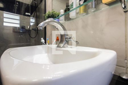 Casa para alugar com 520m², 4 quartos e 5 vagas Casa para alugar com 520m², 4 quartos e 5 vagasBanheiro 2