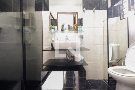 Casa para alugar com 520m², 4 quartos e 5 vagas Casa para alugar com 520m², 4 quartos e 5 vagasBanheiro 2