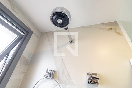 Studio para alugar com 25m², 1 quarto e sem vaga Studio para alugar com 25m², 1 quarto e sem vagaStudio - Banheiro - Chuveiro