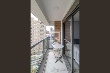 Studio para alugar com 25m², 1 quarto e sem vaga Studio para alugar com 25m², 1 quarto e sem vagaStudio - Varanda