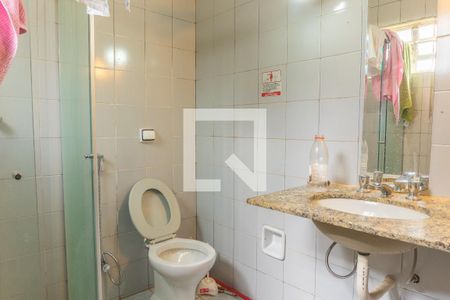 Casa de condomínio para alugar com 600m², 6 quartos e 3 vagas Casa de condomínio para alugar com 600m², 6 quartos e 3 vagasBanheiro da Suíte 1