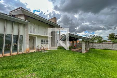 Casa de condomínio para alugar com 600m², 6 quartos e 3 vagas Casa de condomínio para alugar com 600m², 6 quartos e 3 vagasFachada