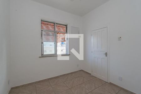 Quarto 1 de apartamento para alugar com 2 quartos, 75m² em Cordovil, Rio de Janeiro