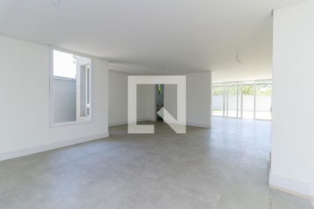 Sala de casa de condomínio à venda com 4 quartos, 424m² em Jardim Cordeiro, São Paulo
