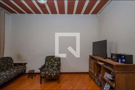 Sala 1 de casa à venda com 2 quartos, 200m² em João Pinheiro, Belo Horizonte
