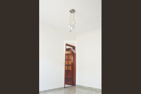 Sala de casa para alugar com 3 quartos, 119m² em Jardim Independencia, São Vicente