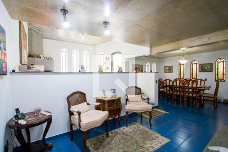 Sala de estar de casa à venda com 4 quartos, 400m² em Vila Bastos, Santo André