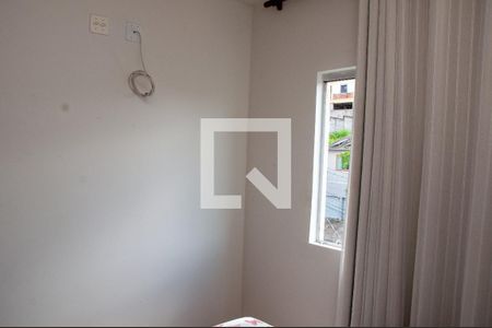 Quarto 2 de apartamento à venda com 2 quartos, 110m² em Cabral, Contagem