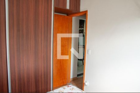 Quarto 2 de apartamento à venda com 2 quartos, 110m² em Cabral, Contagem