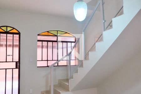 Sala de casa para alugar com 5 quartos, 150m² em União, Belo Horizonte