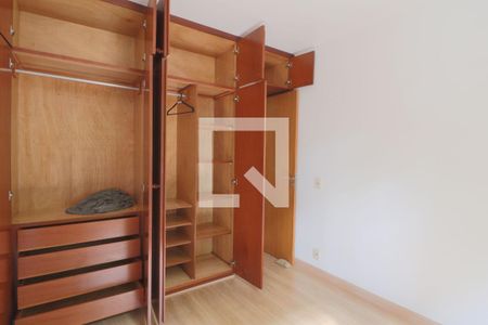 Quarto 1 - Armários de apartamento para alugar com 3 quartos, 65m² em Vila Butantã, São Paulo