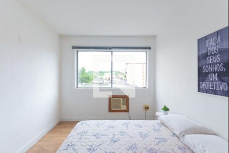 Quarto  de apartamento para alugar com 2 quartos, 75m² em Partenon, Porto Alegre