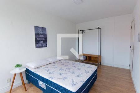 Quarto  de apartamento para alugar com 2 quartos, 75m² em Partenon, Porto Alegre