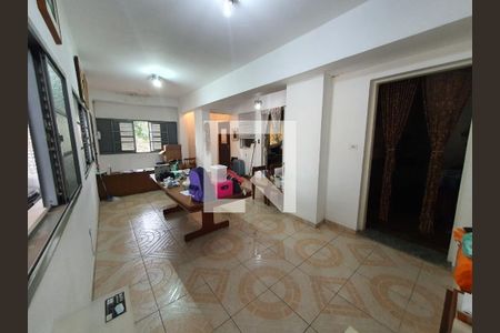 Casa à venda com 9 quartos, 327m² em Jardim Nossa Senhora Aparecida, São Paulo
