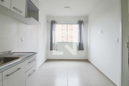 Sala / Cozinha de apartamento para alugar com 1 quarto, 25m² em Vila Butantã, São Paulo