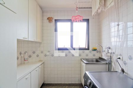 Apartamento para alugar com 287m², 3 quartos e 4 vagas Apartamento para alugar com 287m², 3 quartos e 4 vagasÁrea de Serviço