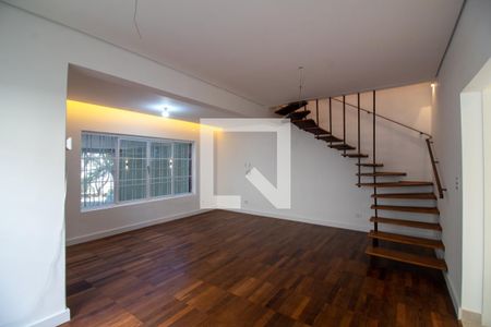 Sala de casa à venda com 3 quartos, 182m² em Brooklin, São Paulo