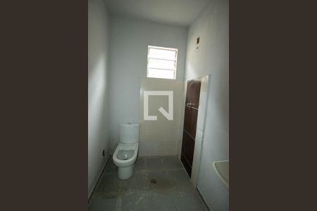 Banheiro  de casa para alugar com 1 quarto, 25m² em Saracuruna, Duque de Caxias