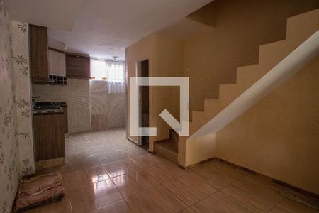 Sala de casa de condomínio à venda com 2 quartos, 81m² em Vila Curuçá, São Paulo