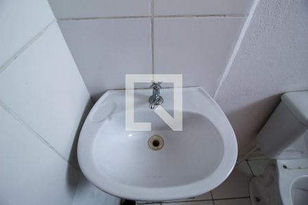 Banheiro de apartamento para alugar com 1 quarto, 30m² em Vila Helena, Sorocaba