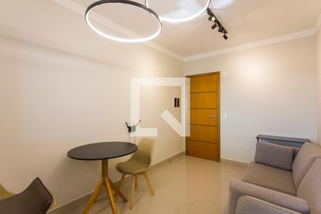 Sala de apartamento para alugar com 2 quartos, 52m² em Santa Mônica, Uberlândia