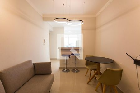 Sala de apartamento para alugar com 2 quartos, 52m² em Santa Mônica, Uberlândia