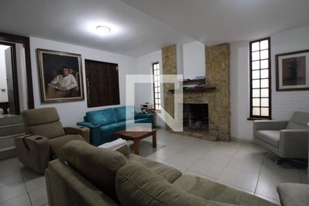 Sala 2 de casa para alugar com 5 quartos, 500m² em Cidade Universitária, Campinas