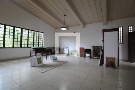 Sala de casa à venda com 5 quartos, 500m² em Cidade Universitária, Campinas