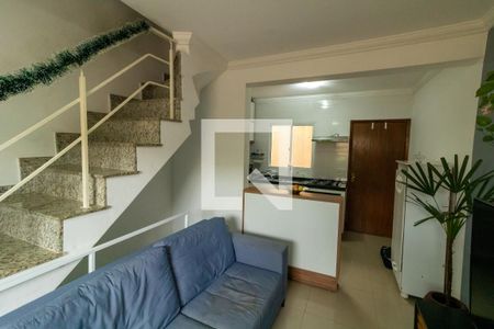 Sala de casa de condomínio à venda com 3 quartos, 88m² em Vila Paranagua, São Paulo