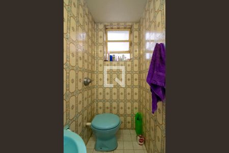 Banheiro da Suíte de kitnet/studio à venda com 1 quarto, 38m² em Santana, Porto Alegre