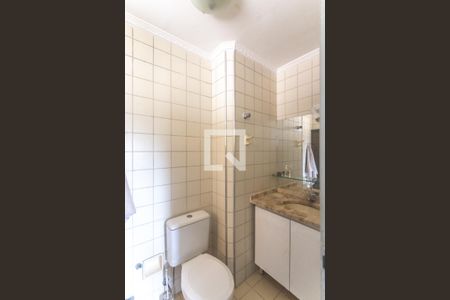 Apartamento à venda com 120m², 3 quartos e 1 vaga Apartamento à venda com 120m², 3 quartos e 1 vagaBanheiro social