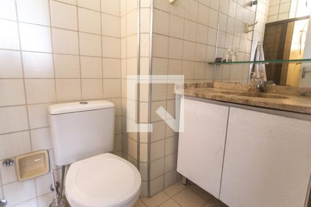 Apartamento à venda com 120m², 3 quartos e 1 vaga Apartamento à venda com 120m², 3 quartos e 1 vagaBanheiro social