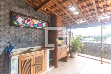 Apartamento à venda com 120m², 3 quartos e 1 vaga Apartamento à venda com 120m², 3 quartos e 1 vagaÁrea de serviço e churrasqueira