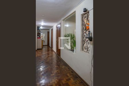 Corredor de casa para alugar com 4 quartos, 433m² em Alto da Lapa, São Paulo