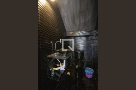 Lavabo de casa de condomínio à venda com 6 quartos, 240m² em Vargem Grande, Rio de Janeiro