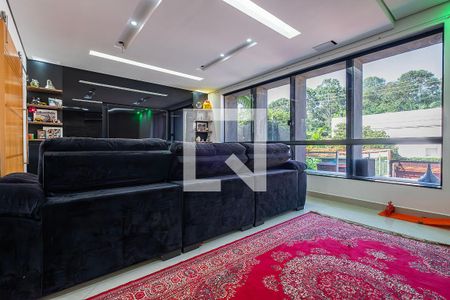 Casa à venda com 410m², 6 quartos e 7 vagasSala