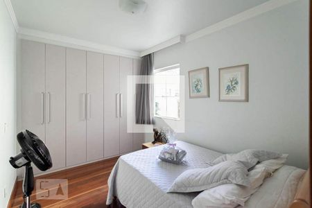 Casa à venda com 5 quartos, 523m² em Nova Floresta, Belo Horizonte