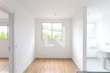 Sala de apartamento para alugar com 2 quartos, 38m² em Guaiaúna, São Paulo