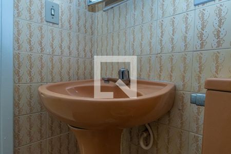 Banheiro de apartamento à venda com 1 quarto, 36m² em Bosque, Campinas