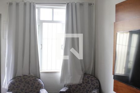 Sala de apartamento para alugar com 2 quartos, 75m² em Vila Valenca, São Vicente