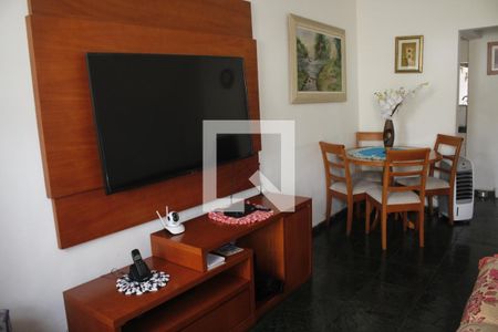 Sala de apartamento para alugar com 2 quartos, 75m² em Vila Valenca, São Vicente