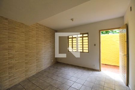 Sala de casa para alugar com 2 quartos, 45m² em Vila Zelina, São Paulo