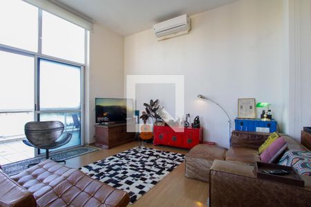 Sala de apartamento à venda com 1 quarto, 136m² em Barra da Tijuca, Rio de Janeiro