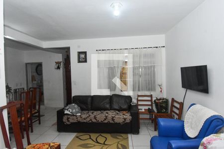 Sala de casa para alugar com 2 quartos, 150m² em Vila Elze, São Paulo